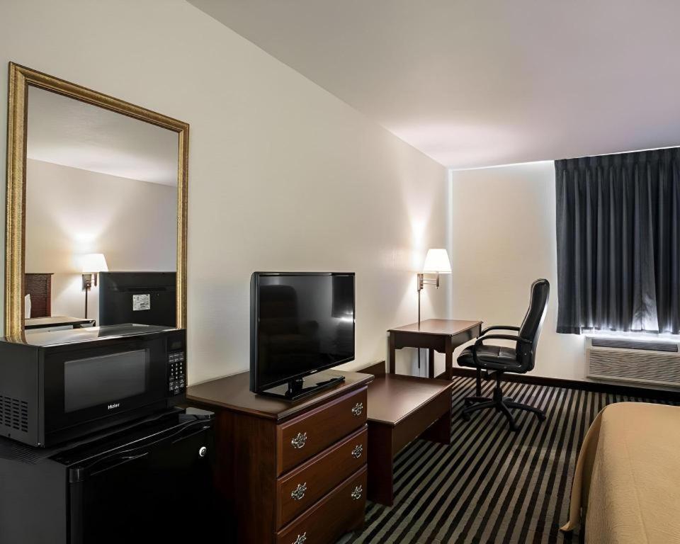Estalagem Quality Columbia Airport 2*